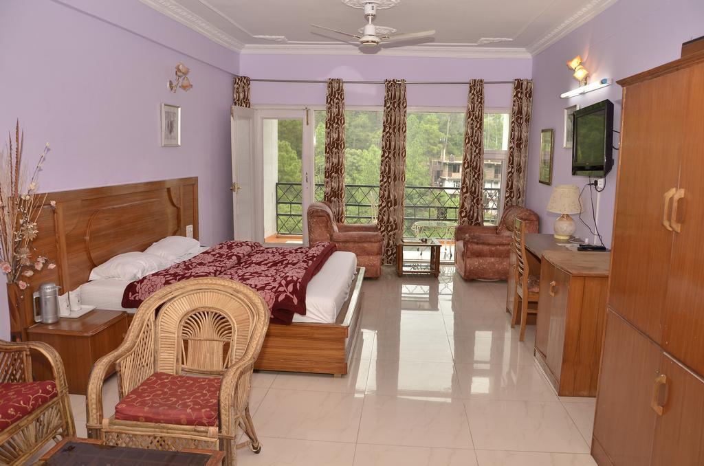 Hotel Shivalik Kasauli Rom bilde